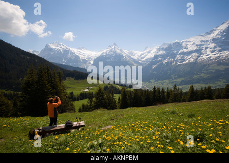 Bussalp 1800 m Vue de face nord de l'Eiger 3970 m Grindelwald Oberland Bernois highlands Canton de Berne Suisse Banque D'Images