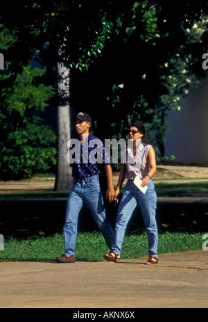 Portoricains, portoricain, les étudiants du collégial, les étudiants universitaires, étudiants, campus, Université de Porto Rico, mayaguez, Puerto Rico Banque D'Images