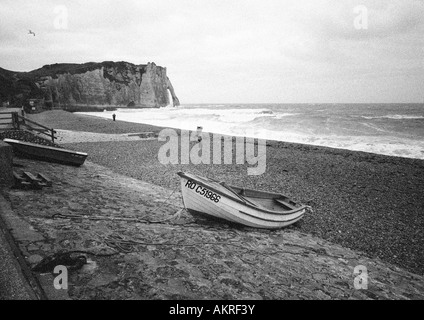 France Normandie Etretat noir et blanc Banque D'Images