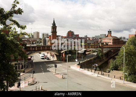 À la recherche dans le Castlefield de G-Mex Manchester UK arrêt Banque D'Images
