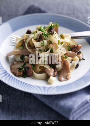 Tagliatelli Champignons Banque D'Images