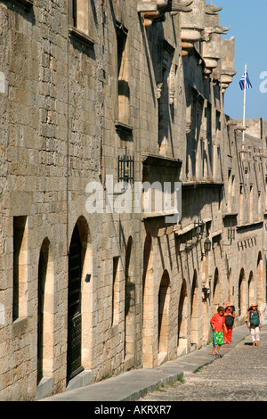 Allée couverte du centre historique de Rhodes, Grèce Banque D'Images