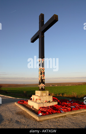 La croix à Lochnagar Cratère de mine sur la bataille de la somme dans le nord de la France Banque D'Images