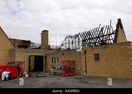 Les dommages causés par l'incendie d'une ville hostal / Restaurant - Le Chasseur Bristol Downend Banque D'Images