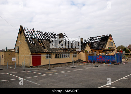 Les dommages causés par l'incendie d'une ville hostal / Restaurant - Le Chasseur Bristol Downend Banque D'Images