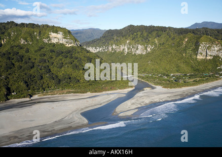 Pororari Paparoa Punakaiki la Gorge de la rivière du parc national de la côte ouest de l'île du Sud Nouvelle-zélande aerial Banque D'Images