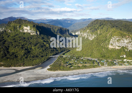 Pororari Paparoa Punakaiki la Gorge de la rivière du parc national de la côte ouest de l'île du Sud Nouvelle-zélande aerial Banque D'Images