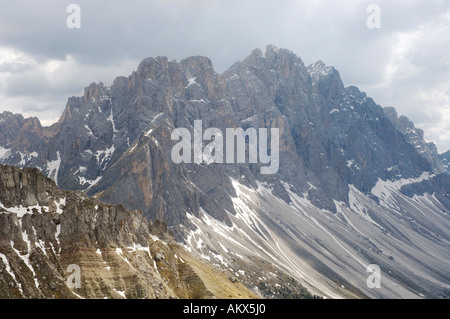 Geisler Spitzen Geisler, montagne, vue de l'Alm Zanser, Cols Alpins, Dolomites, Tyrol du Sud, Italie Banque D'Images