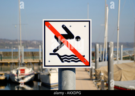 Interdiction d'un signe dans un secteur du port - Allemagne l'Europe. Banque D'Images