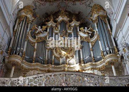 Orgue, église seigneuriale, Amorbach, Hesse, Allemagne Banque D'Images