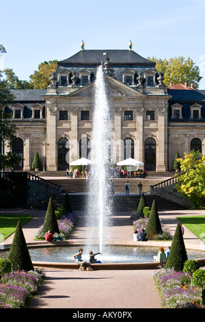 Orangerie avec fontaine, dans le jardin du palais de la ville château de Fulda, Fulda, Hesse, Allemagne Banque D'Images