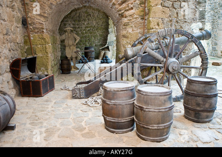 Canons dans le Dalt Vila, la vieille ville d'Eivissa, Ibiza, Baléares, Espagne Banque D'Images