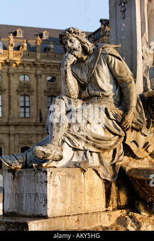 Fontaine de la Franconie, Walther von der Vogelweide, Wuerzburg, Franconia, Bavaria, Germany Banque D'Images