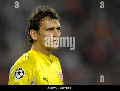 Gardien Raphael SCHAeFER le VfB Stuttgart portrait avec le logo de la Ligue des Champions sur jersey Banque D'Images