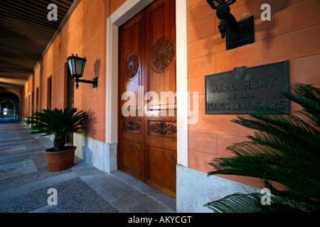 Le parlement des Baléares dans la vieille ville de Palma de Mallorca, Majorque, Espagne, Europe Banque D'Images