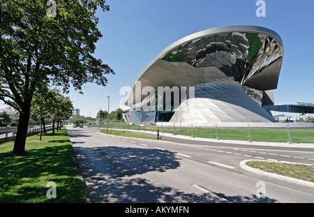 Construction du nouveau monde de BMW à Munich Bavaria Allemagne Banque D'Images