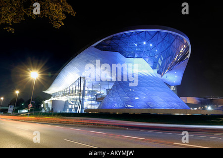 Construction du nouveau monde de BMW à Munich. La BMW world a ouvert ses portes en octobre 2007. Bavière Munich Allemagne Banque D'Images