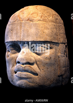 Tête colossale Sculpture Museum Mexique civilisation maya Xipe Totec Dieu du printemps Banque D'Images