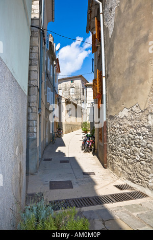 Rues étroites de la vieille ville de Cres, île de Cres, Primorje - Gorski kotar, Croatie Banque D'Images