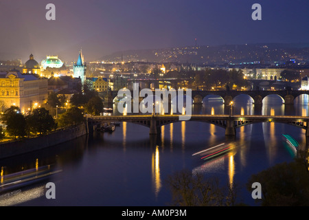 Ponts sur la Vltava Prague République Tchèque Banque D'Images