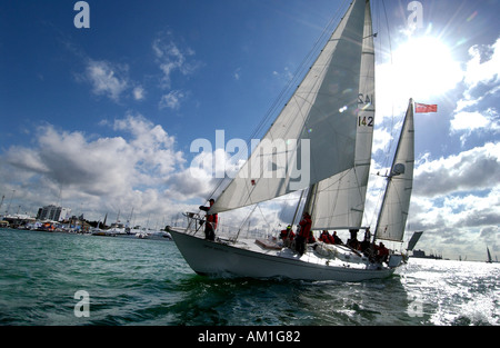 La spongieuse IV , Sir Francis Chichester's yacht historique dans lequel il est devenu le premier homme à naviguer autour du monde en solitaire. Banque D'Images