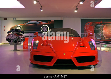 Modèle spécial Ferrari Enzo, dans le Musée Ferrari, Maranello, Emiglia Romana, Italie Banque D'Images