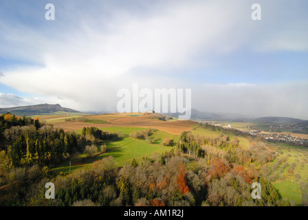 Roches volcaniques dans l'Hegau - Baden Württemberg, Allemagne, Europe. Banque D'Images