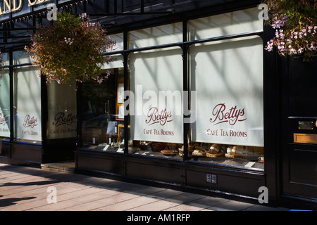 Bettys Cafe Ilkley West Yorkshire Angleterre Banque D'Images