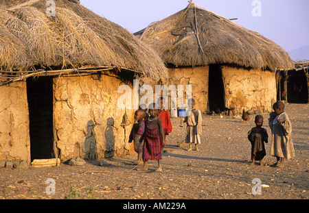 Village massaï près de Mto wa Mbu, Tanzanie Banque D'Images