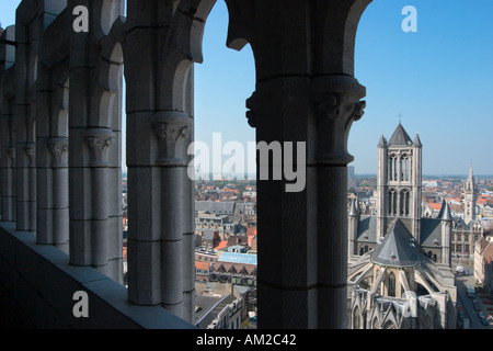 Vue sur St Nicholas Church du beffroi (Beffroi), Gand, Belgique Banque D'Images