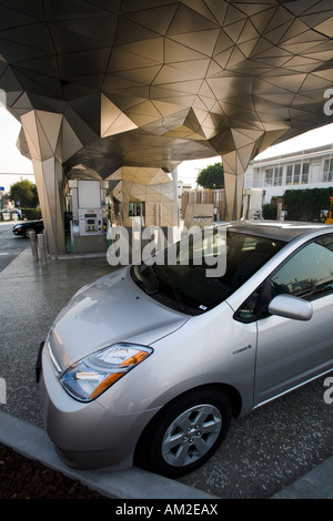 British Petroleum BP Helios House station essence à Coin de Jeux olympiques et Robertson Boulevard Los Angeles California USA Banque D'Images