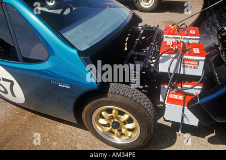 L'électricité solaire à la van powered electric et AZ 500 Banque D'Images