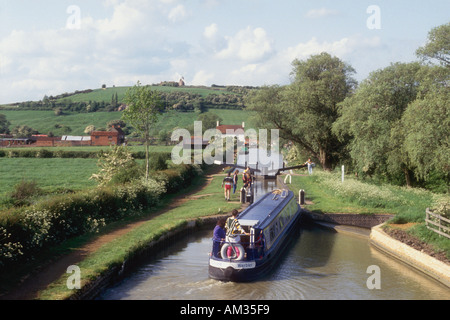 L'Oxford Canal près de Napton on the Hill dans le Warwickshire Angleterre UK Banque D'Images