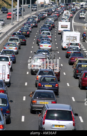 Gros Embouteillage sur l'autoroute A69 sur une maison de vacances août Jour de départ près de Bordeaux, France Banque D'Images