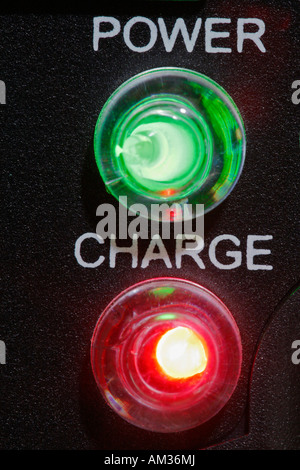 Feux de détresse, chargeur, vert, rouge, macro Banque D'Images