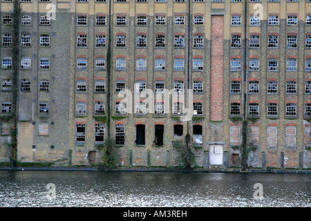 Spillers Millenium Mills bâtiment abandonné Royal Victoria Dock East London England uk go Banque D'Images