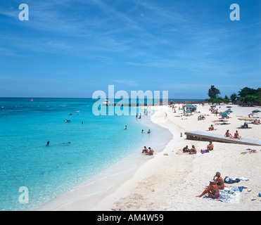 Plage de Doctor's Cave en 1993, Montego Bay, Jamaïque, Caraïbes Banque D'Images