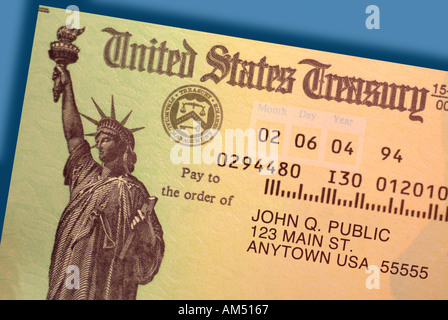 Close up d'un chèque de remboursement de l'impôt fédéral américain Banque D'Images