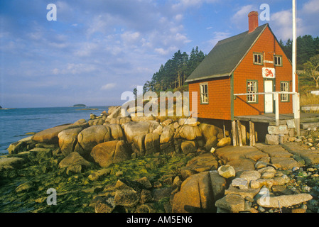 Lobster House sur le bord de Penobscot Bay de Stonington moi en automne Banque D'Images