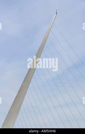 Détail de la construction de la Puente de la Mujer, docks de Puerto Madero, Buenos Aires, Argentine. Architecte : Santiago Calatrava. Banque D'Images