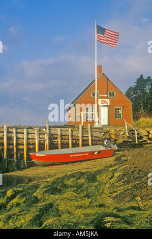 Lobster House sur le bord de Penobscot Bay de Stonington moi en automne Banque D'Images