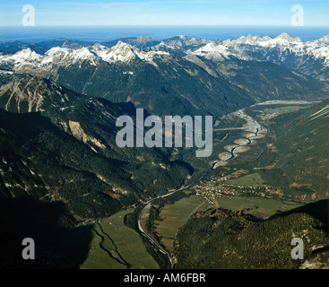 Lech près de Stanzach Allgaeu, Alpes, Tyrol, Autriche Banque D'Images