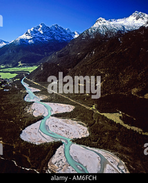 Lech entre Stanzach et Forchach Allgaeu, Alpes, derrière Alpes de Lechtal, Tyrol, Autriche Banque D'Images