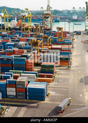 Eyriel vue du port de Singapour. Banque D'Images