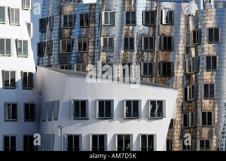 Bâtiments Gehry, détail de l'avant, Düsseldorf, NRW, Allemagne Banque D'Images