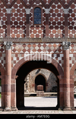 Monastère de Lorsch, devant la salle des rois carolingiens, Hesse, Allemagne Banque D'Images