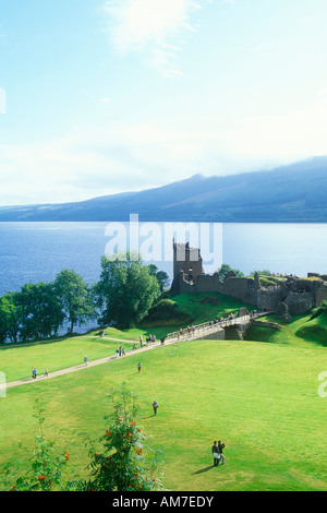 Le Château d'Urquhart au bord du Loch Ness en Ecosse Banque D'Images