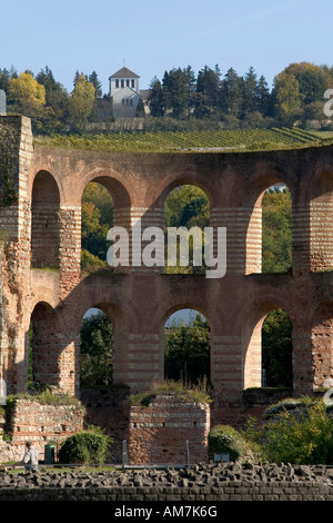 Bain public de l'empereur, fenêtres voûtées du Caldarium, Trèves, Rhénanie-Palatinat, Allemagne Banque D'Images