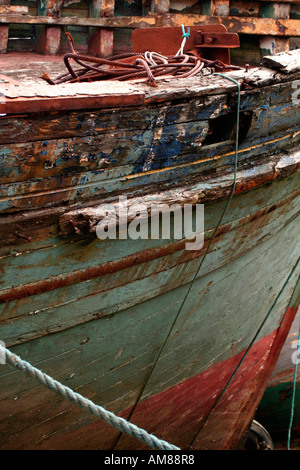 Close up detail de la quille d'un bateau naufrage, Salen, île de Mull, côte ouest de l'Ecosse, Royaume-Uni Banque D'Images