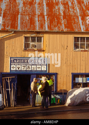 Tarbert Stores, un magasin traditionnel local, Tarbert, North Harris, Outer Hebrides, Western Isles, Écosse, Royaume-Uni Banque D'Images